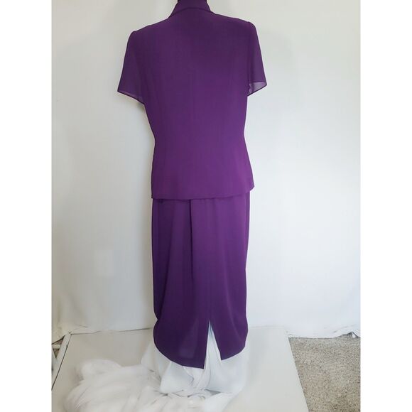 Danny & Nicole Purple Crepe V-neck Flutter Sleeves 2 pc. Skirt Suit Size 12P - Picture 4 of 10